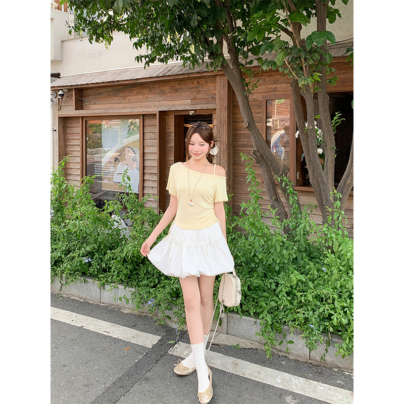 Women's Off-Shoulder Lace Panel T-Shirt Summer Slim Fit Short Sleeve Top - Image 5