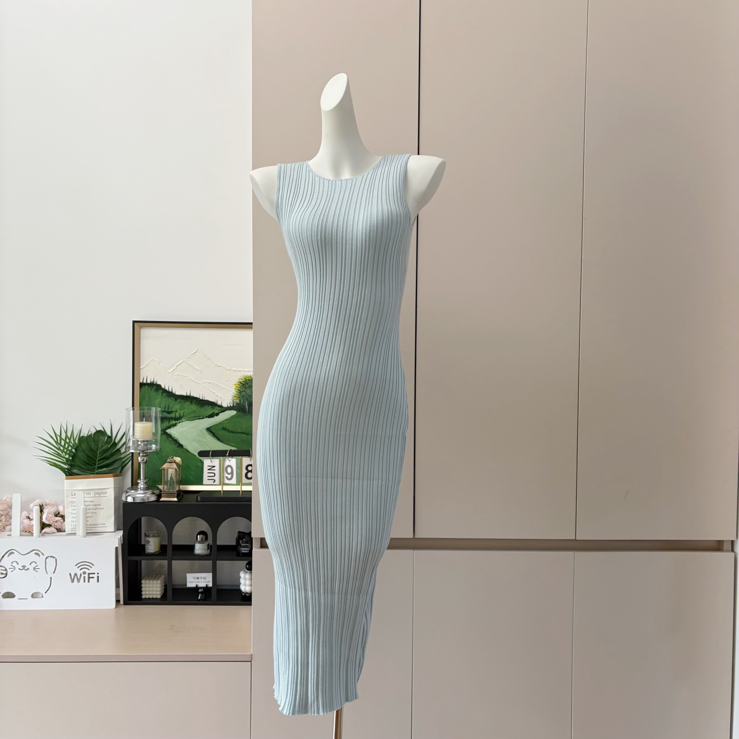 Sleeveless Knit Bodycon Dress for Women - Slimming Commute Style - Image 2