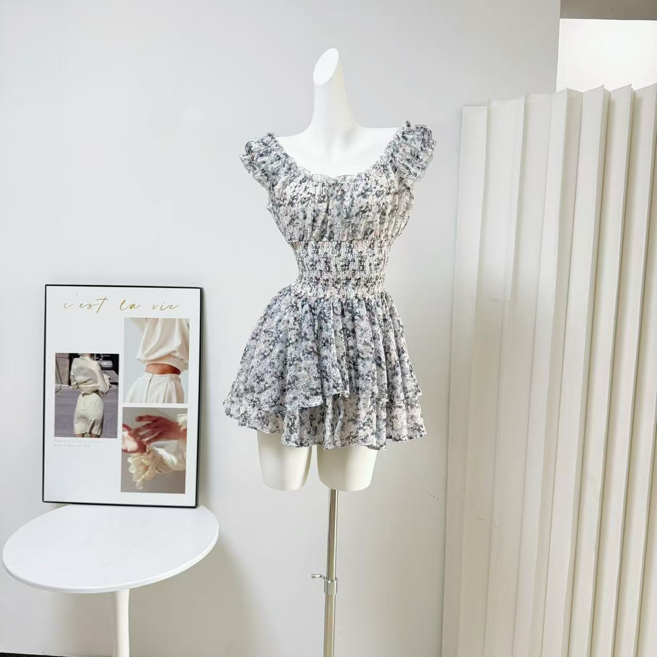 Women's Floral Off-Shoulder Waist-Slimming Asymmetric Hem Dress