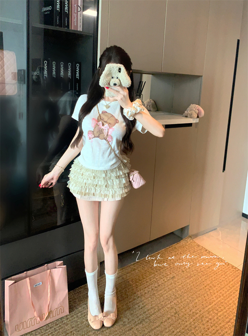 Cute Bear Print Short Sleeve T-Shirt and Lace Tiered Skirt Two-Piece Set - Image 2