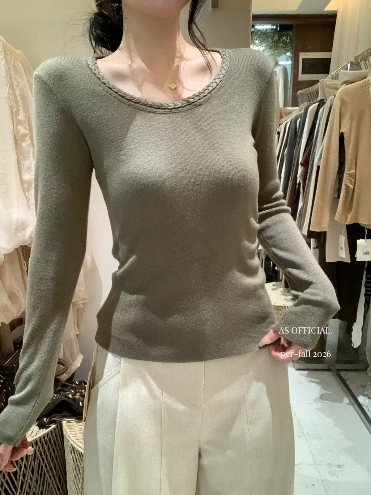 Women's Soft Fine Knit Sweater with Slimming Neckline for Fall - Image 4