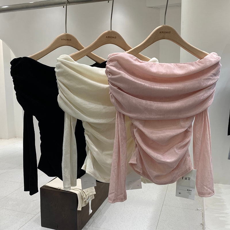 Off-Shoulder Long Sleeve Knit Top Women's Fall 2026 Korean Style Sexy One-Line Neck